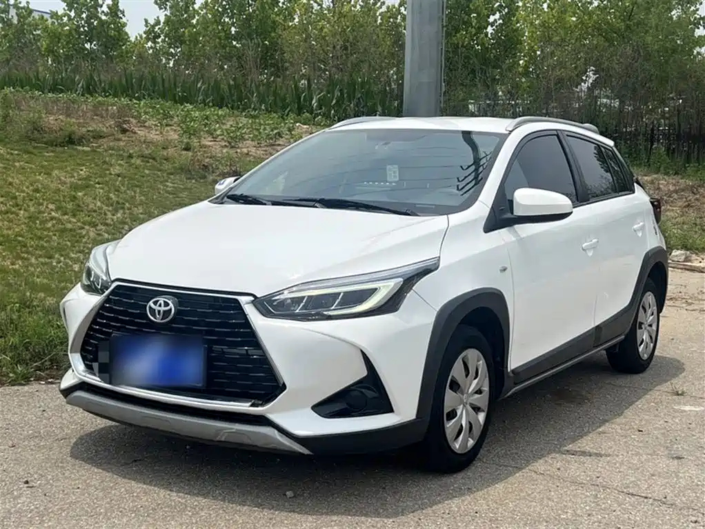 TOYOTA YARIS L DAZZLING