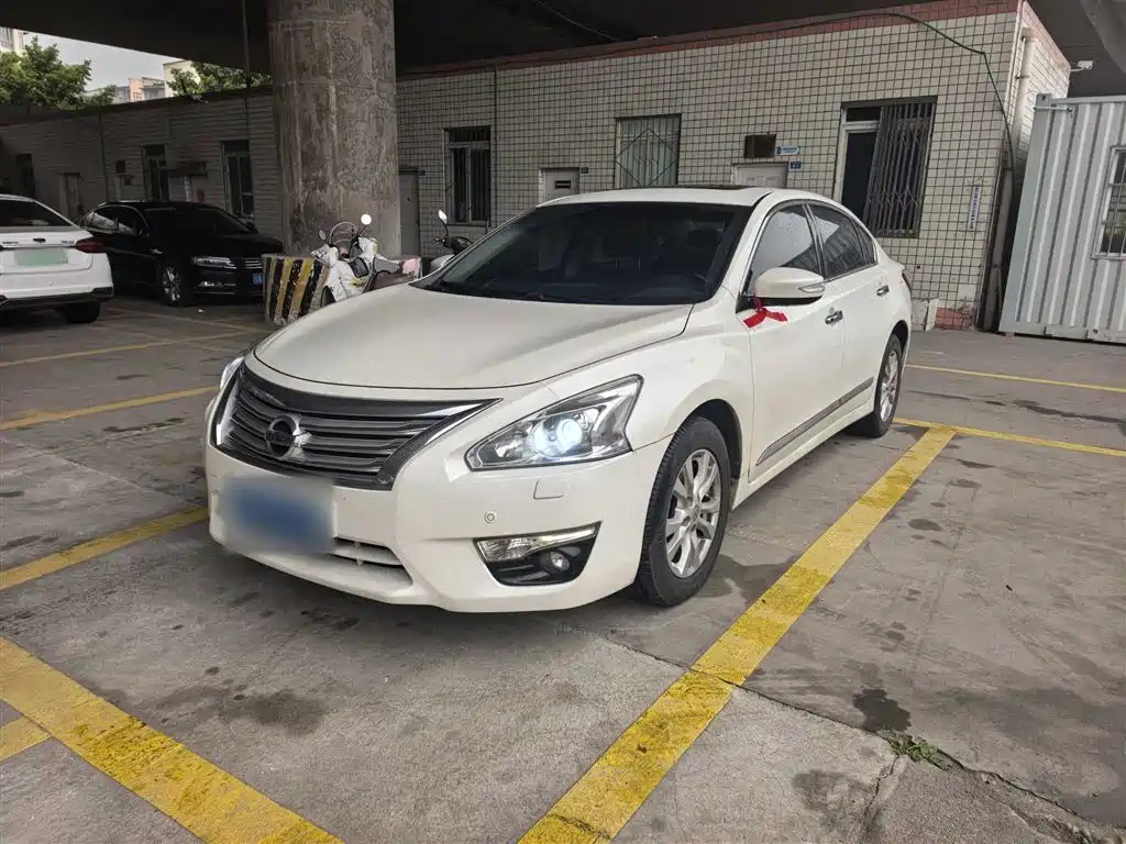 NISSAN TEANA