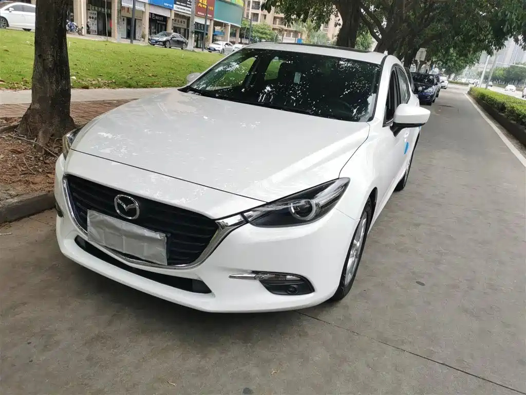 MAZDA 3 AXELA