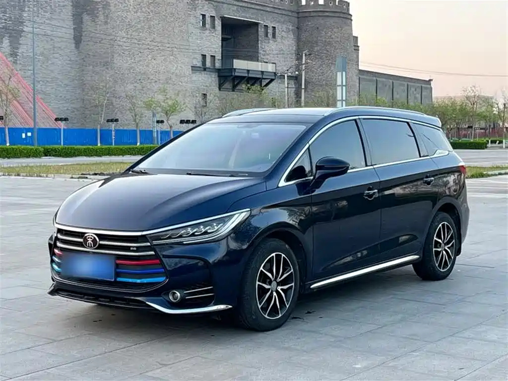 BYD SONG MAX