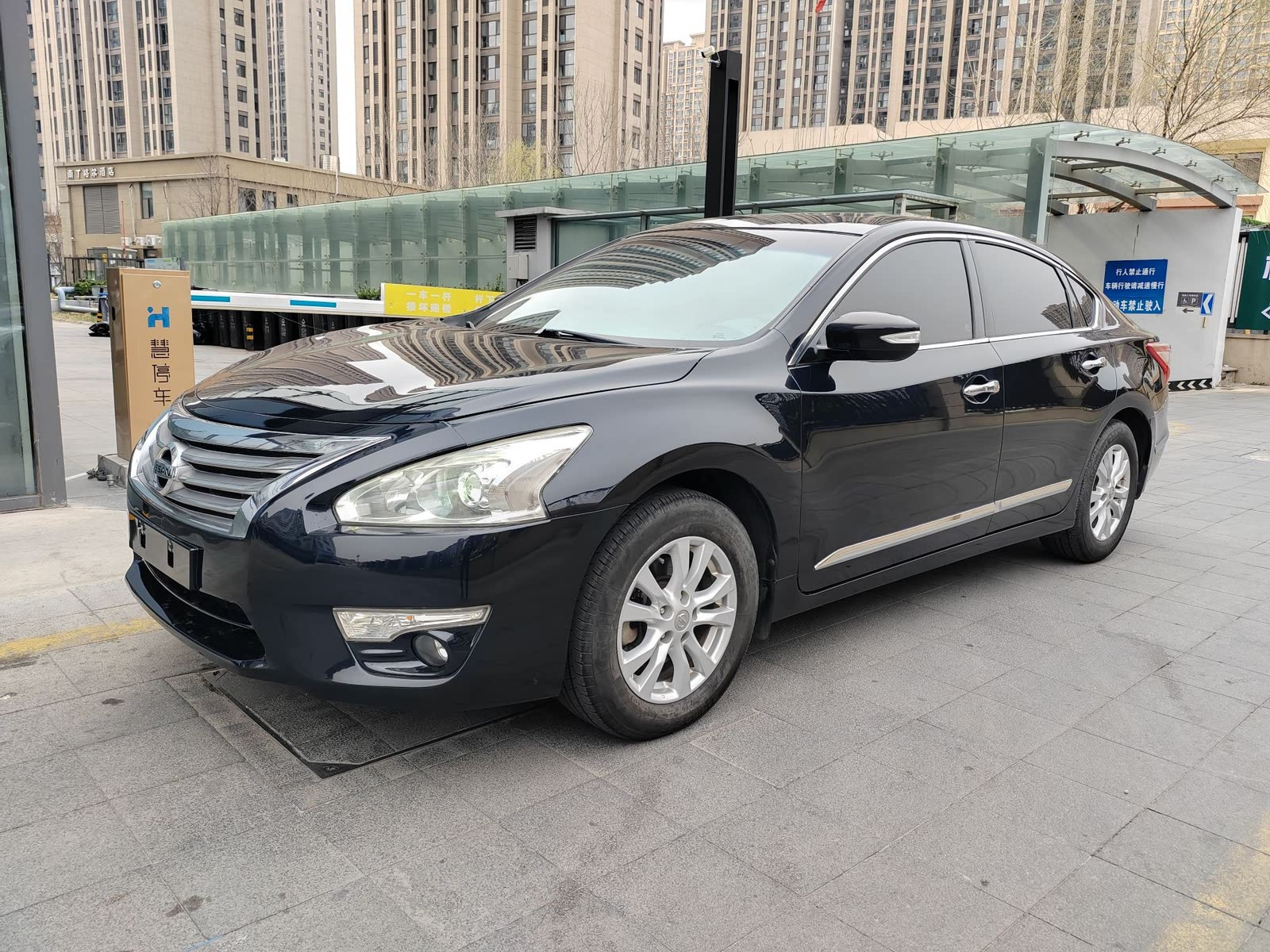 NISSAN TEANA