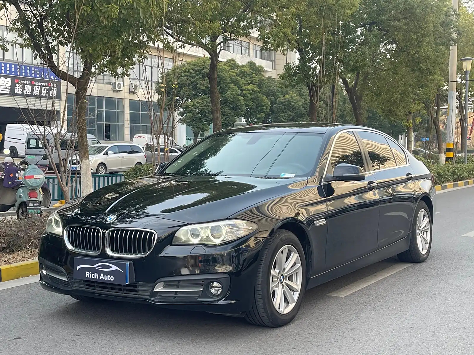 BMW 5-SERIES