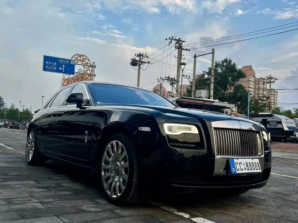 ROLLS ROYCE GHOST