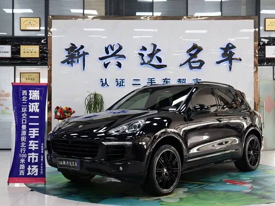 PORSCHE CAYENNE