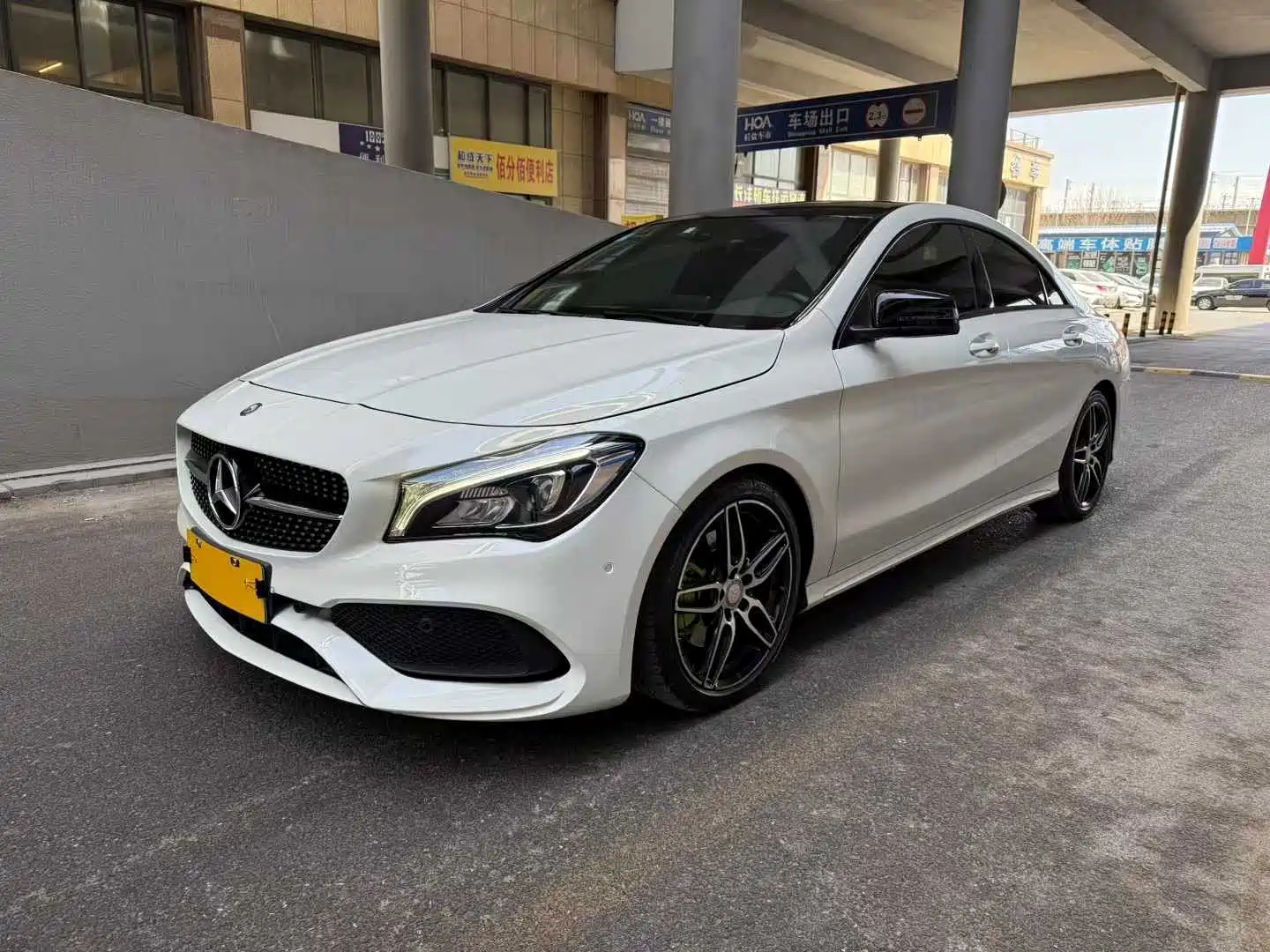 MERCEDES BENZ CLA