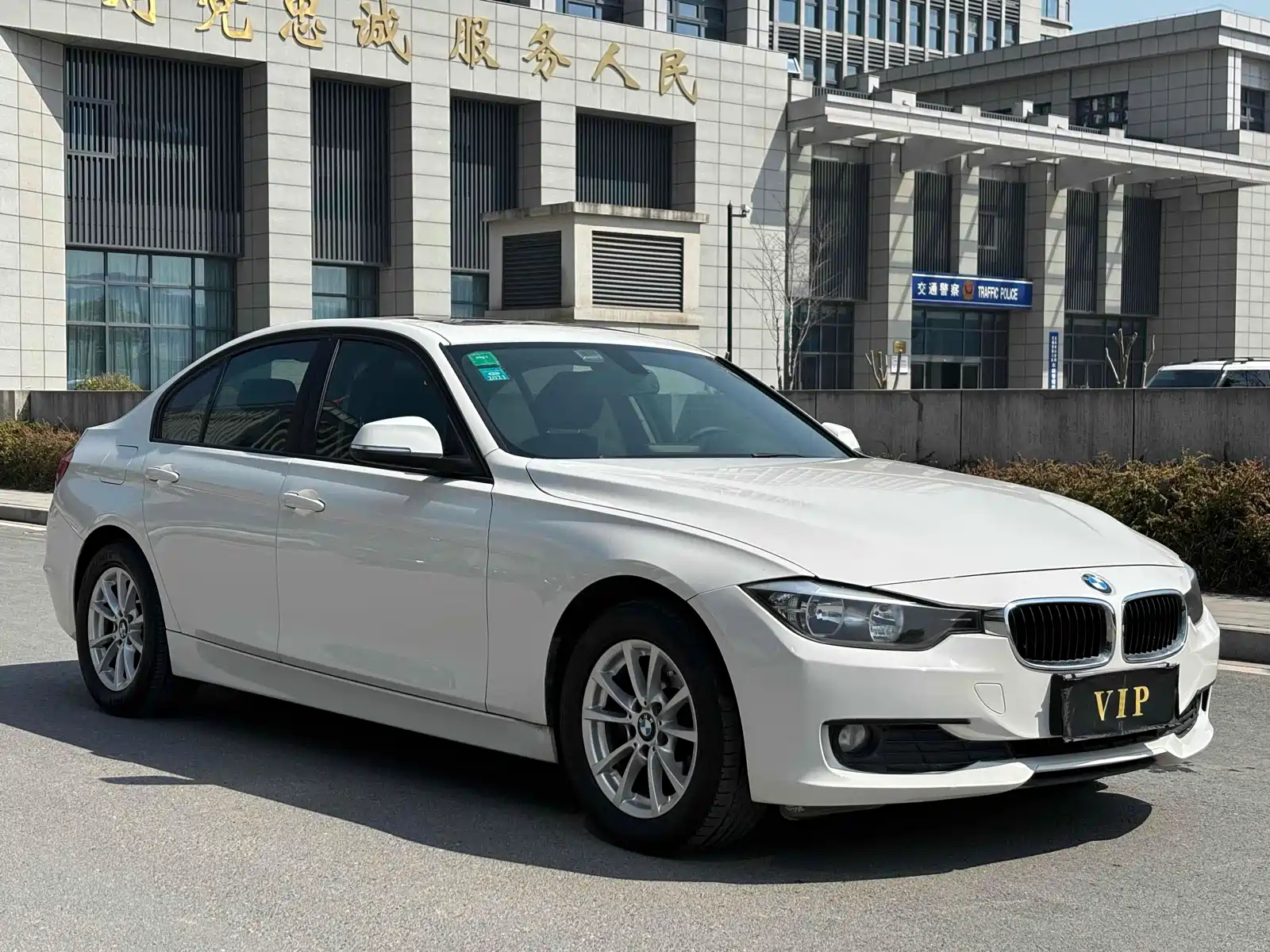 BMW 3-SERIES