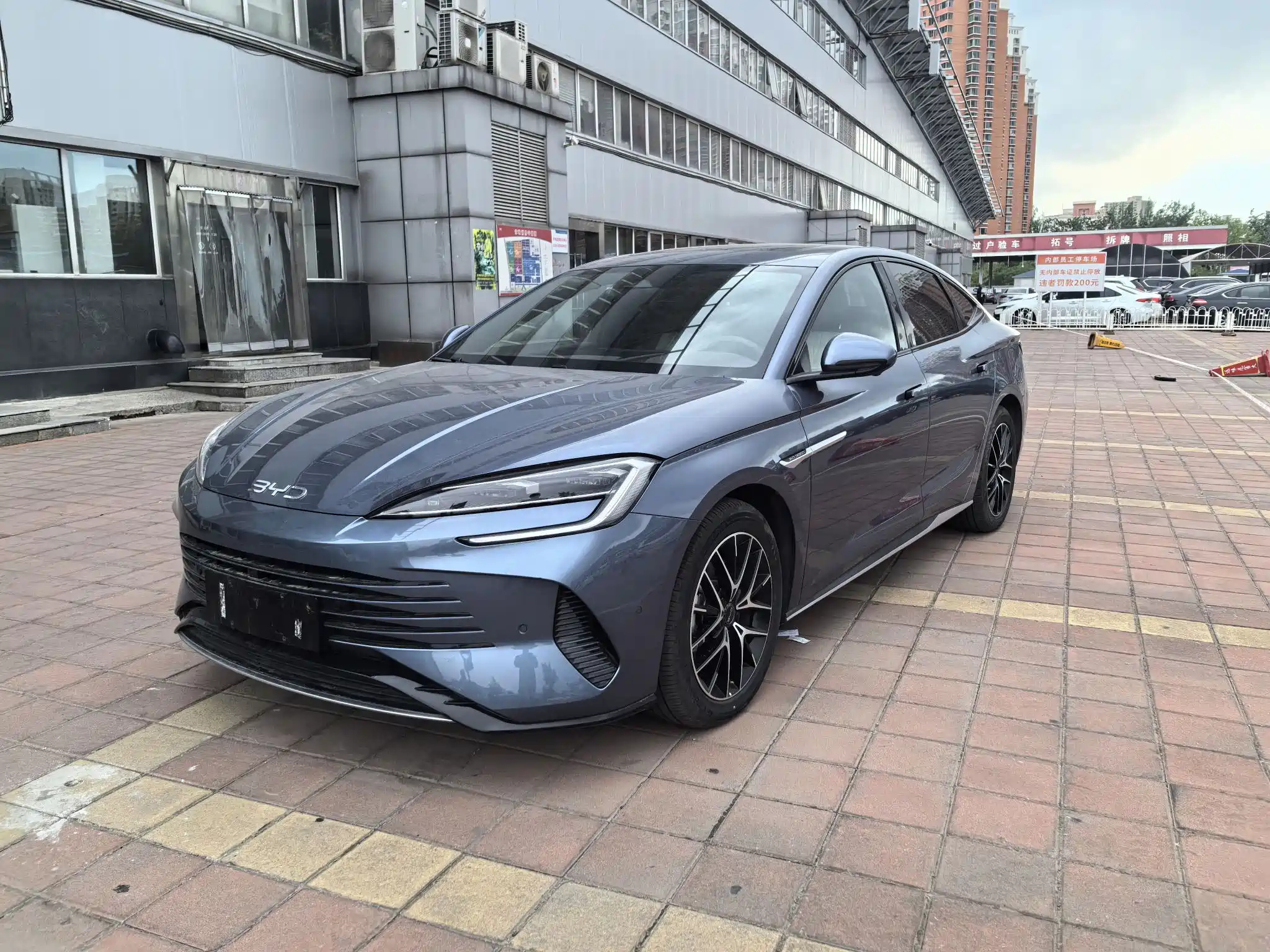 BYD SEAL