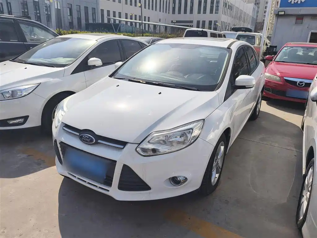 FORD FOCUS