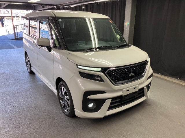 MITSUBISHI DELICA D2 2024