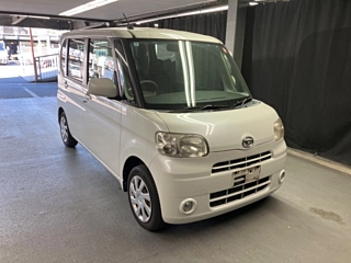 DAIHATSU TANTO 2012