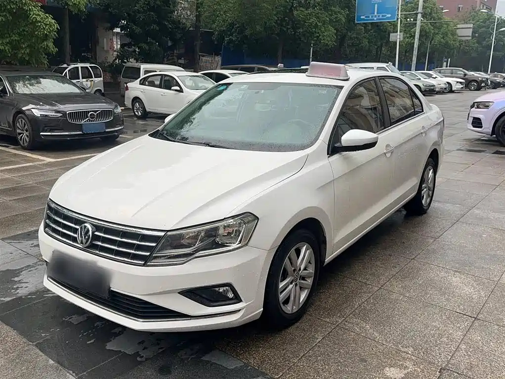 VOLKSWAGEN JETTA 2017