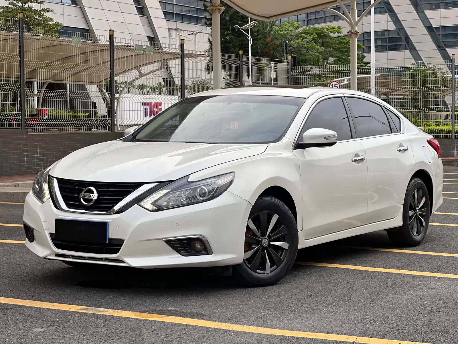 NISSAN TEANA 2016