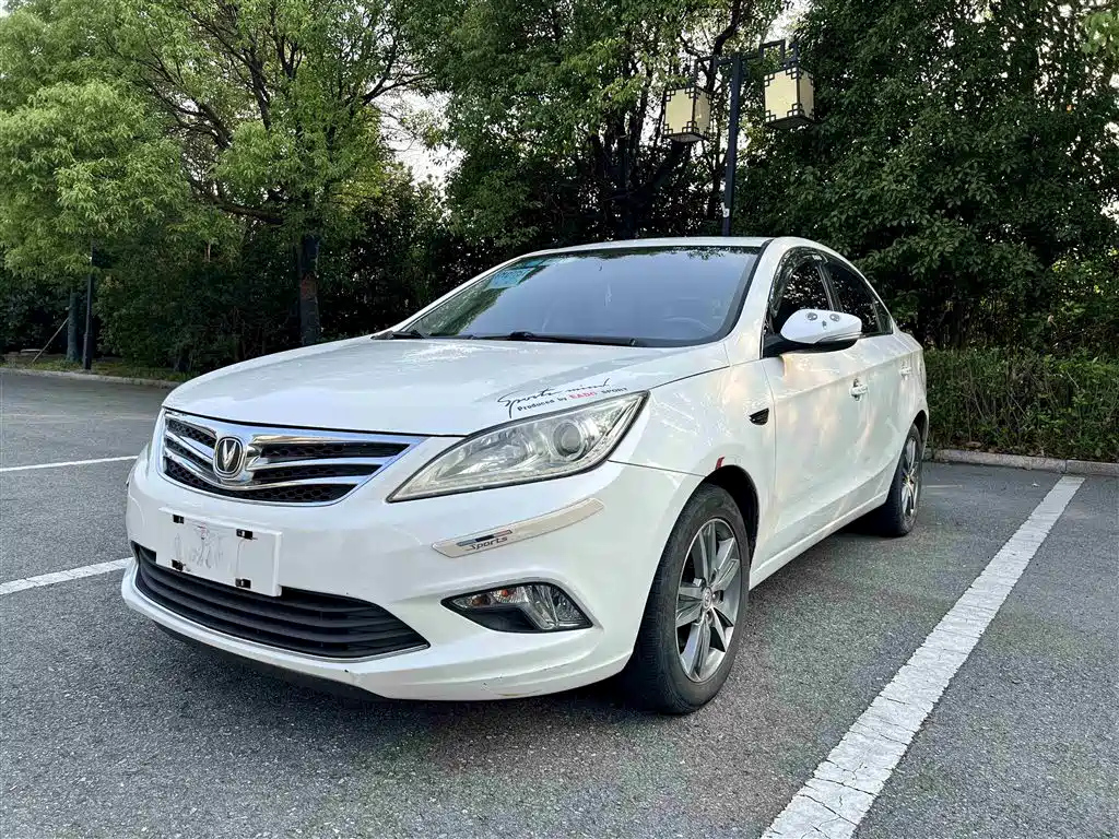 CHANGAN EADO 2015