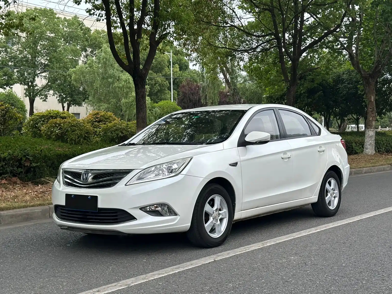 CHANGAN EADO 2014