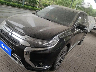 Заказать MITSUBISHI OUTLANDER