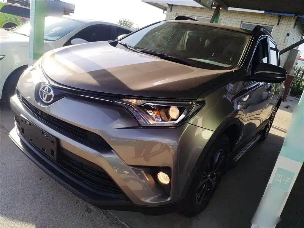 TOYOTA RAV4 RONGFANG 2016