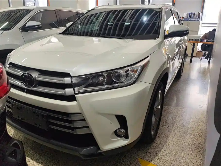 TOYOTA HIGHLANDER 2018