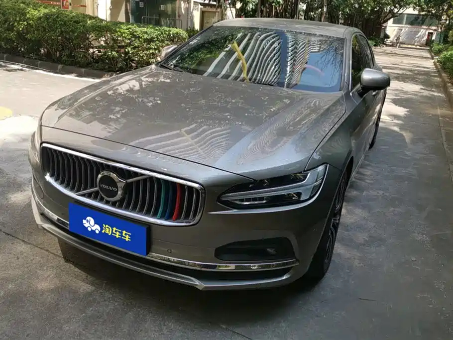 VOLVO S90 2021