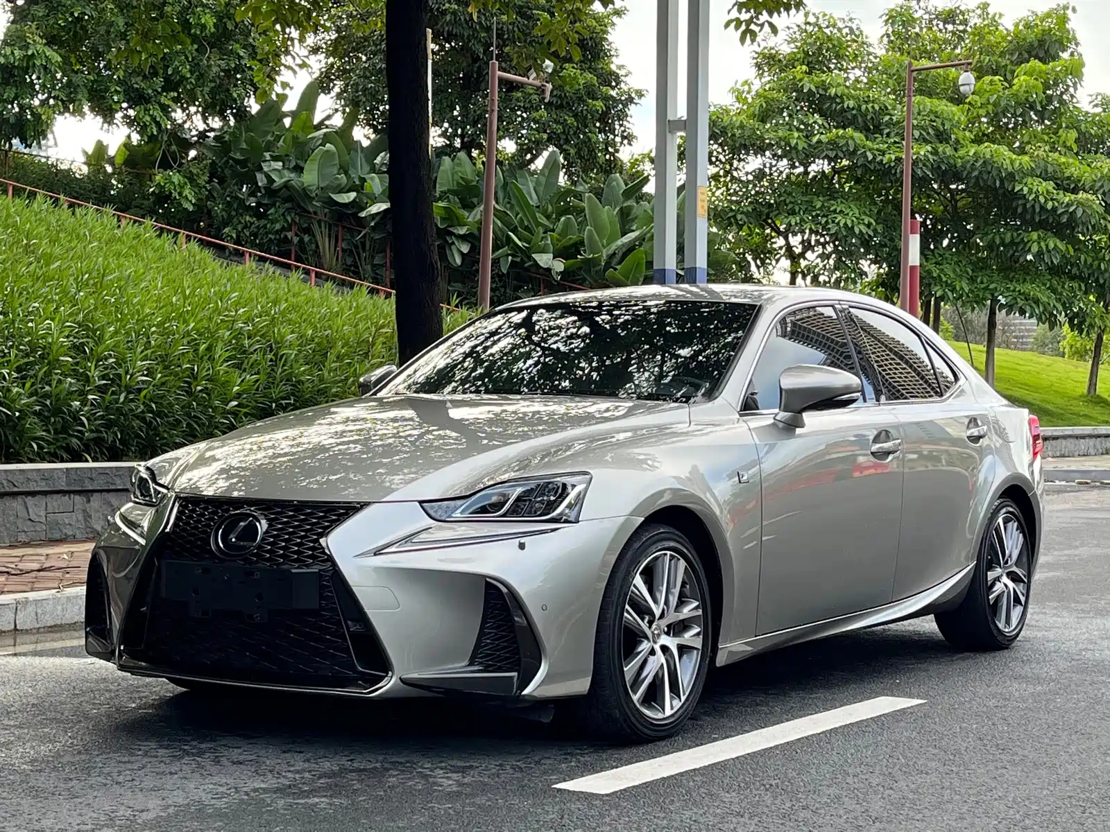 LEXUS IS 2017