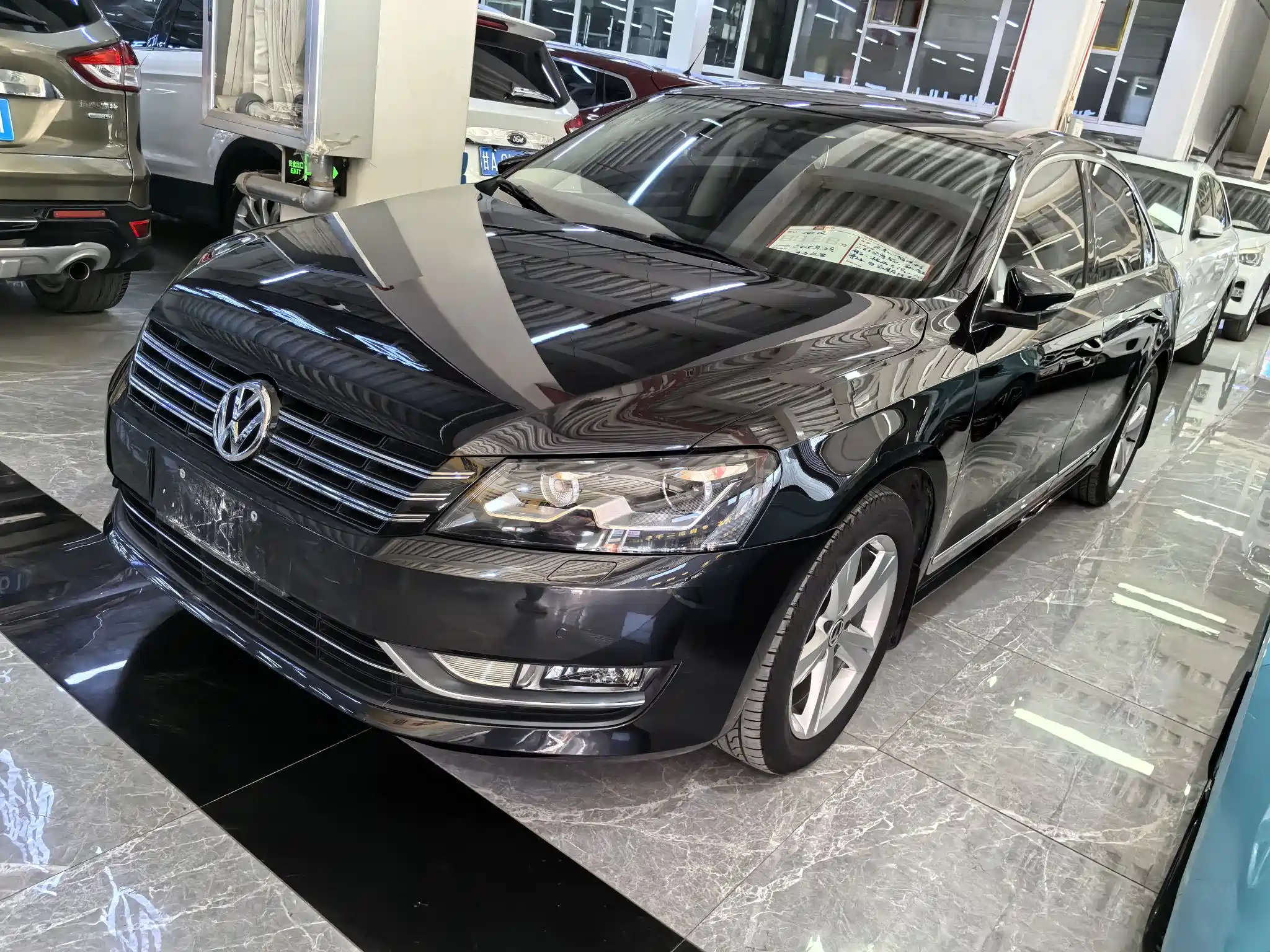 VOLKSWAGEN PASSAT 2015