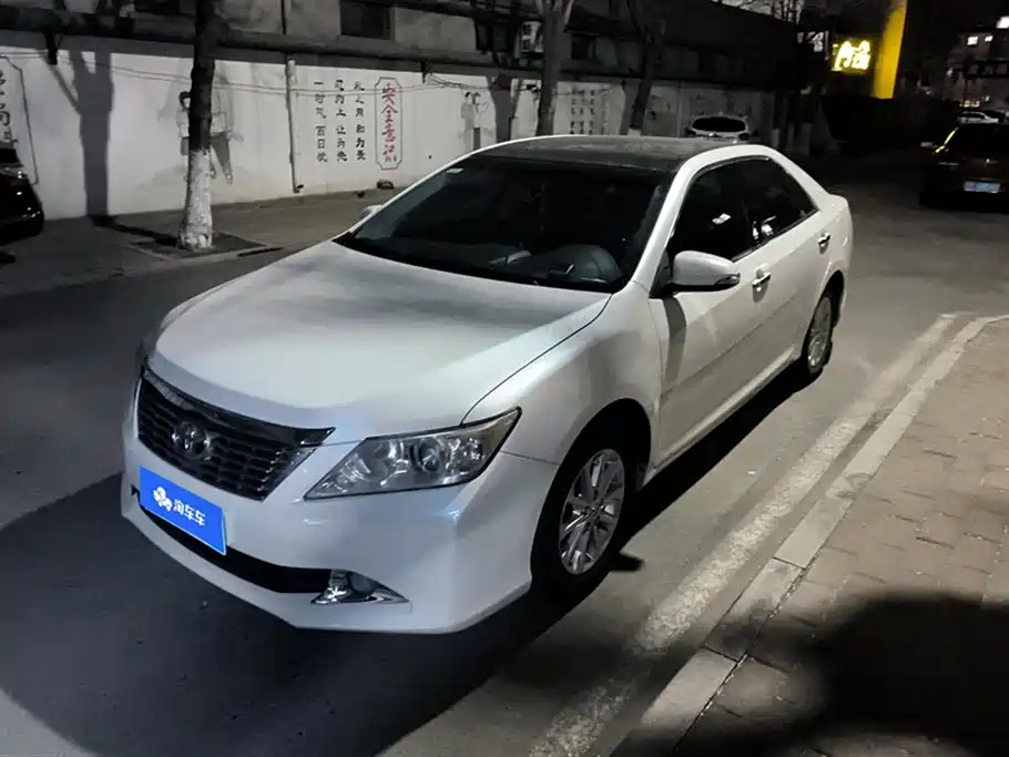 TOYOTA CAMRY 2013