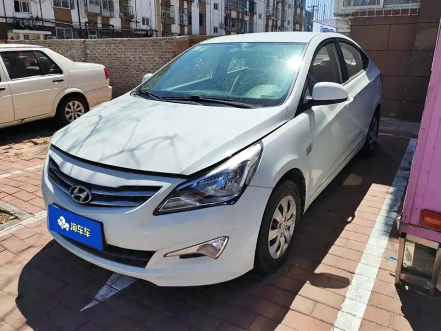 HYUNDAI RENA 2014