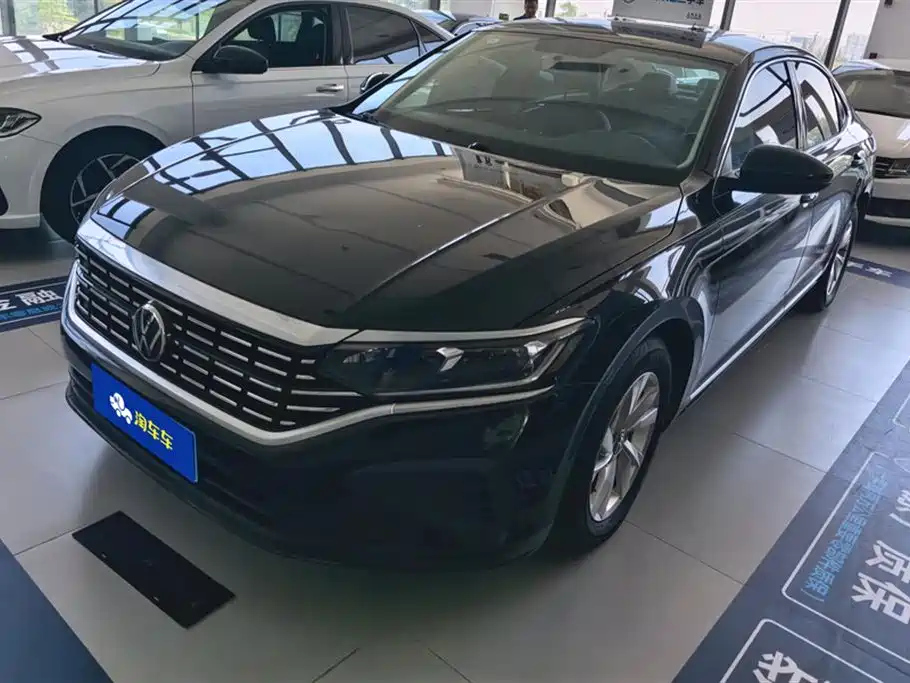 VOLKSWAGEN PASSAT 2022
