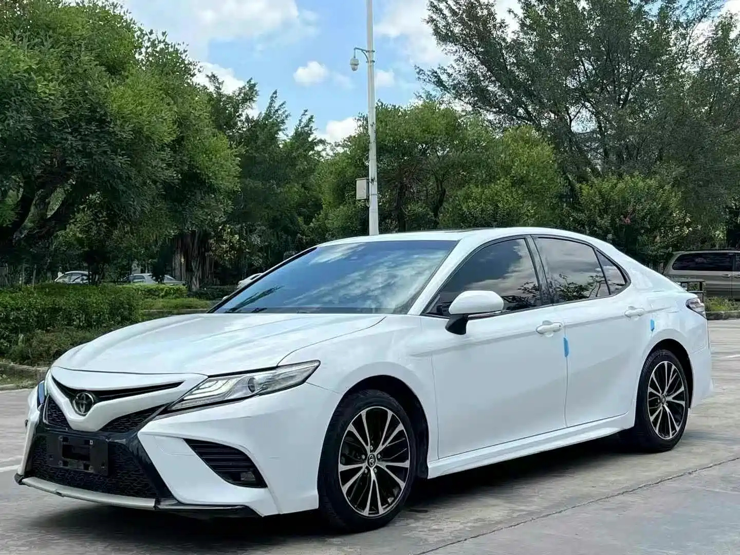 TOYOTA CAMRY 2018