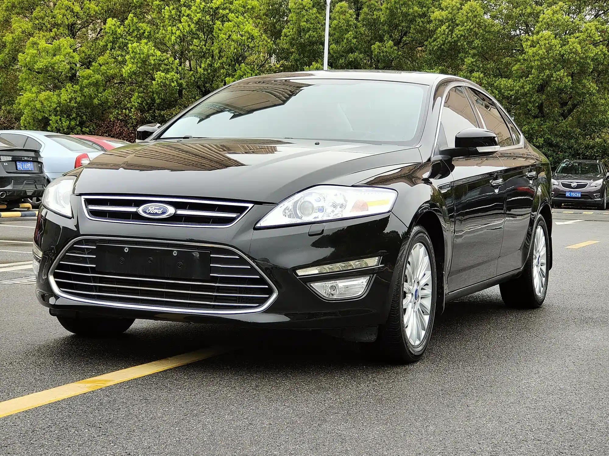 FORD MONDEO - WINNER 2011