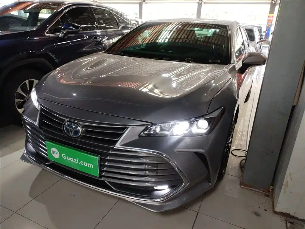 TOYOTA AVALON 2019