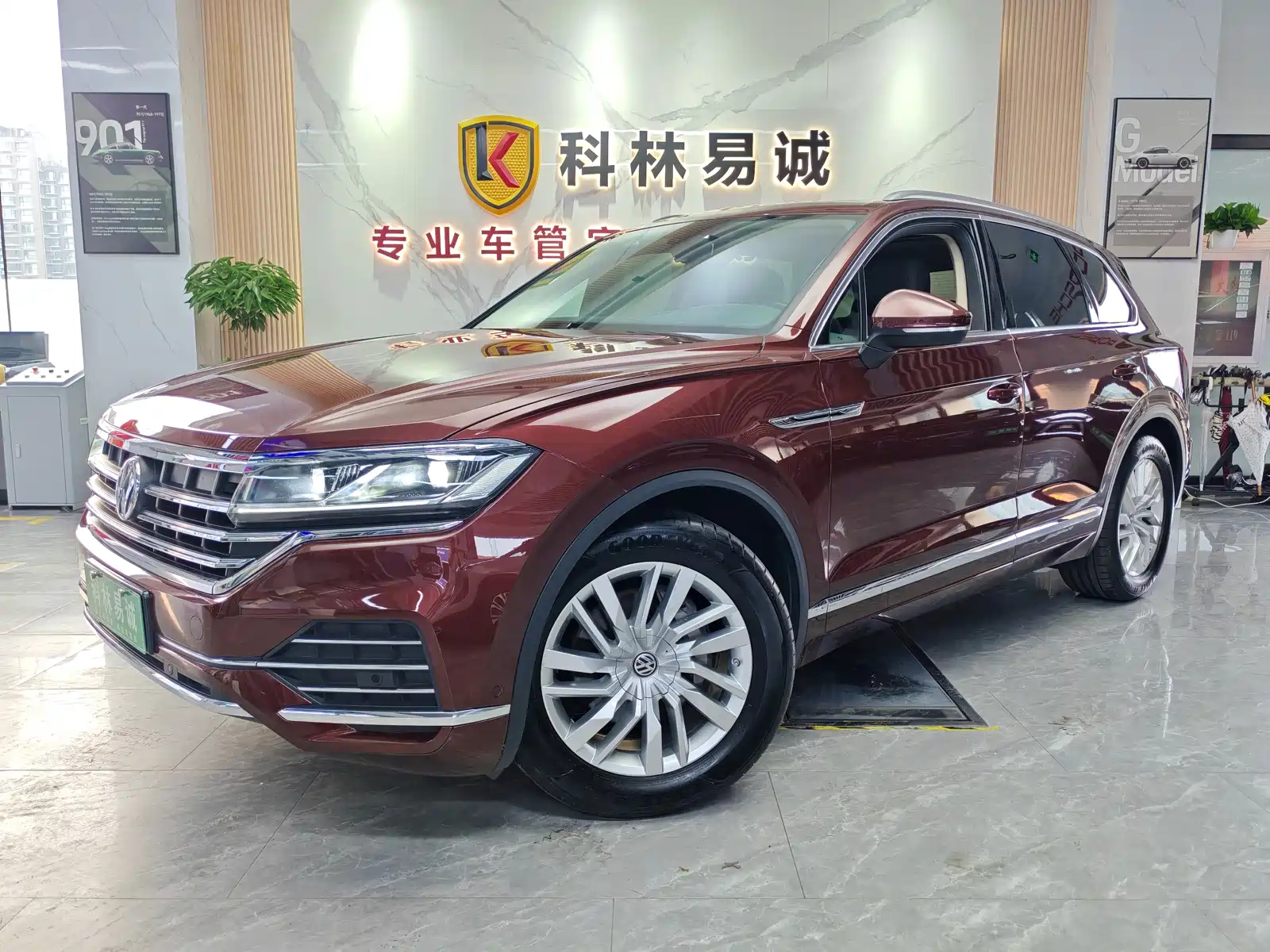 VOLKSWAGEN TOUAREG 2019