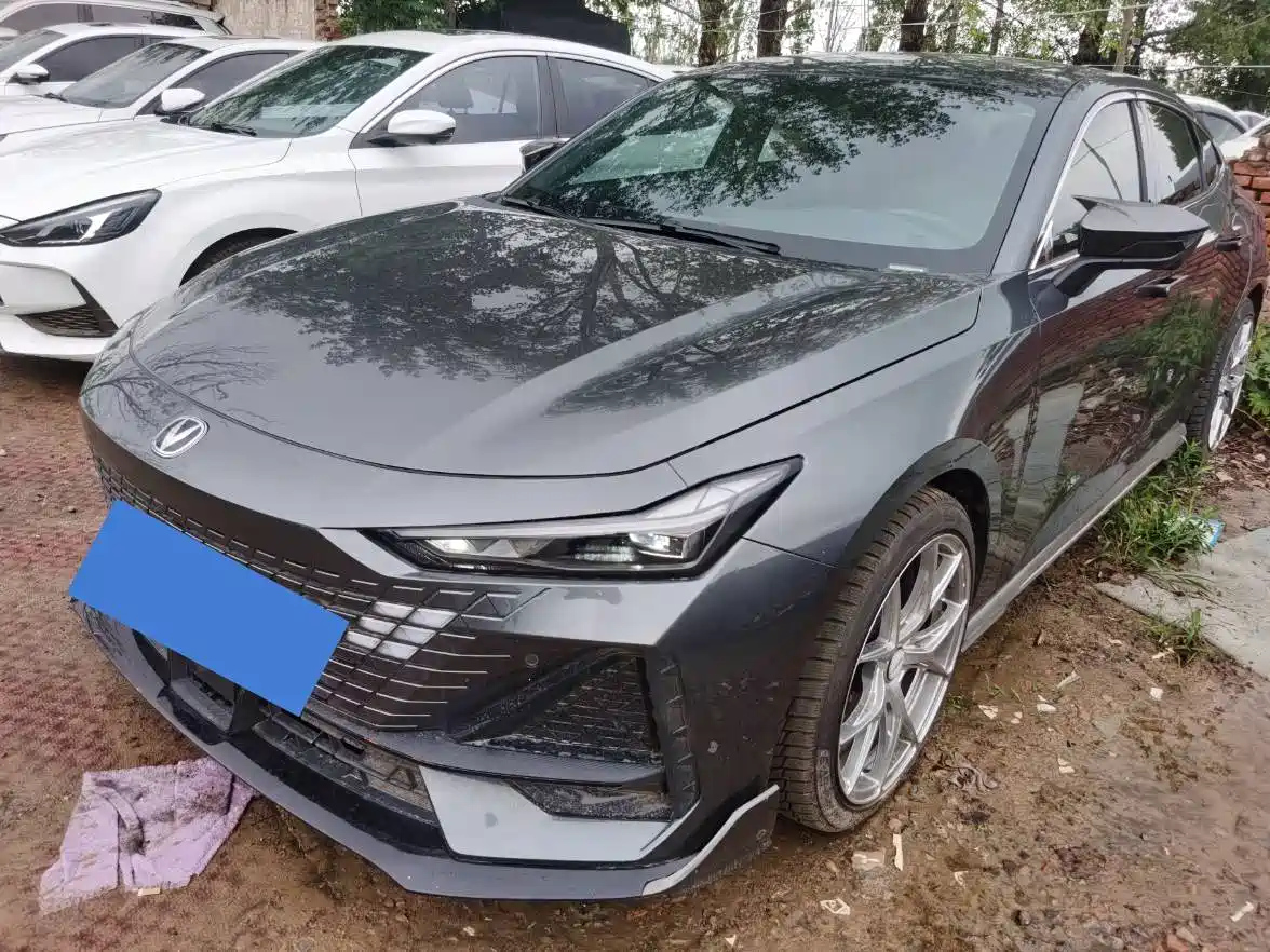 CHANGAN UNI-V 2023