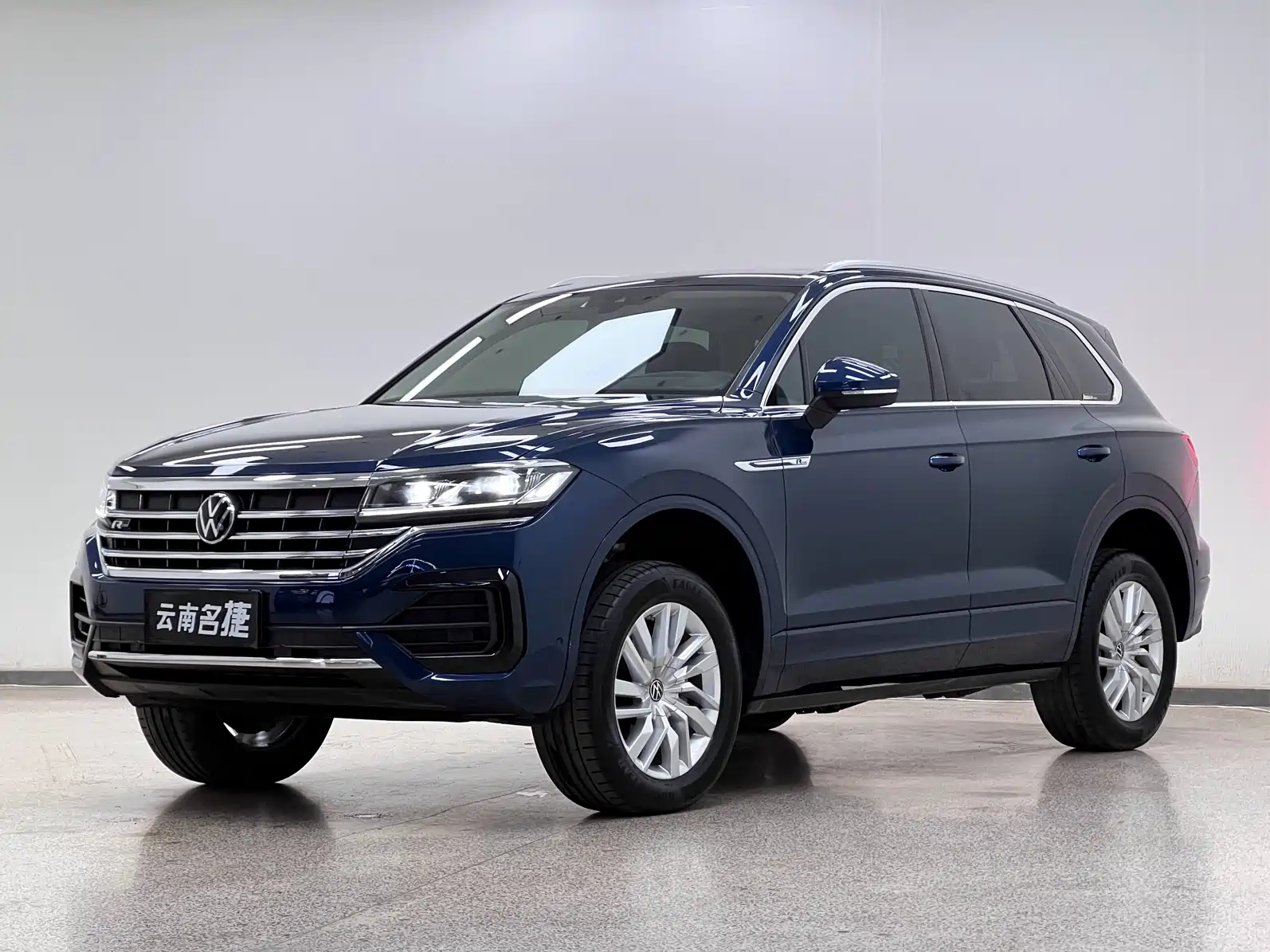 VOLKSWAGEN TOUAREG 2021