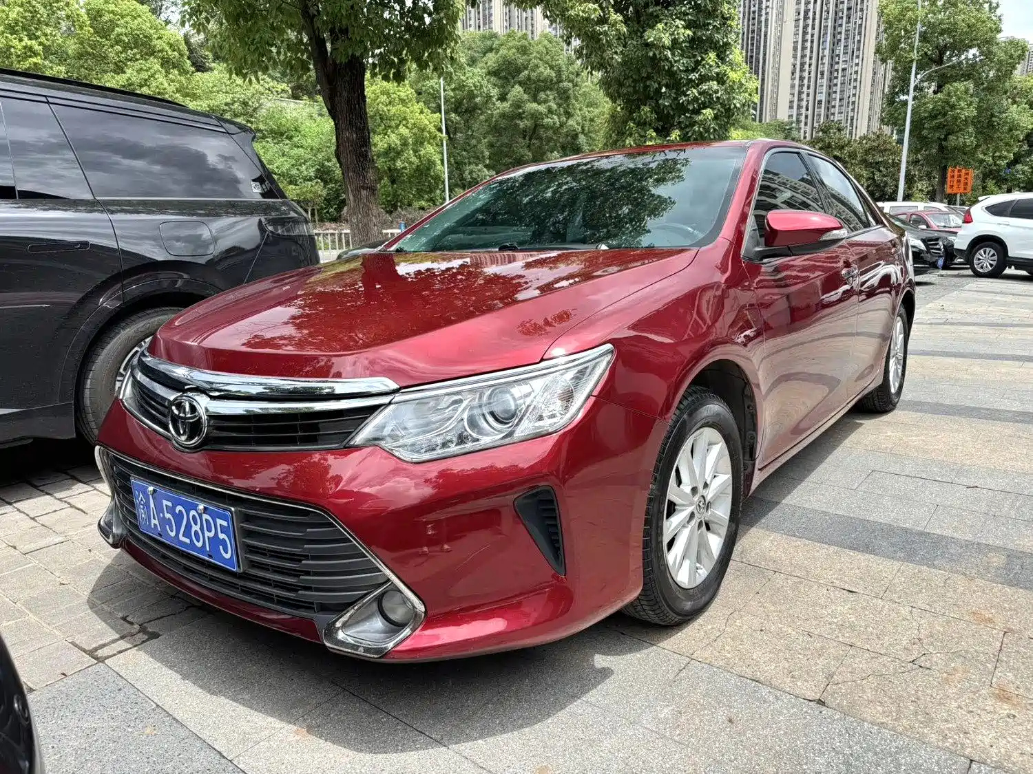 TOYOTA CAMRY