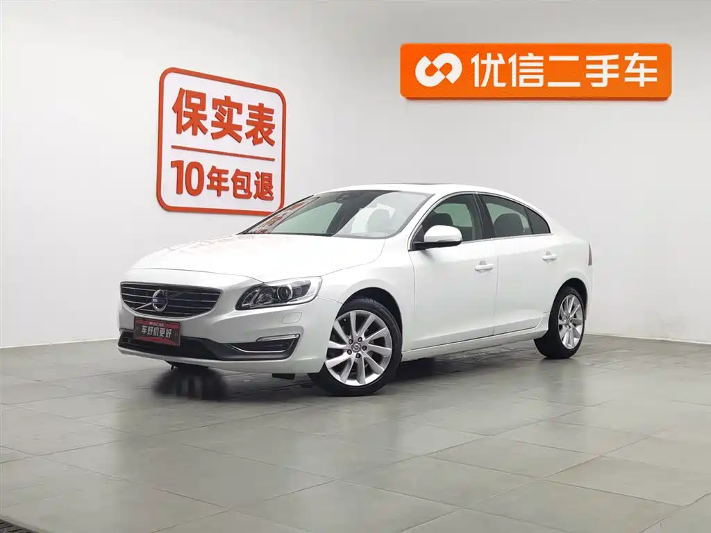 VOLVO S60 2015
