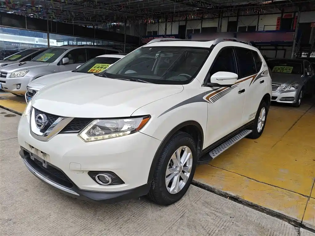 NISSAN X-TRAIL 2015