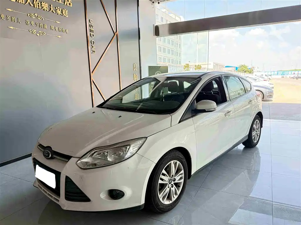 FORD FOCUS 2012