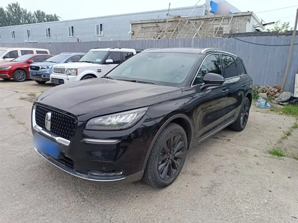 LINCOLN ADVENTURER 2020