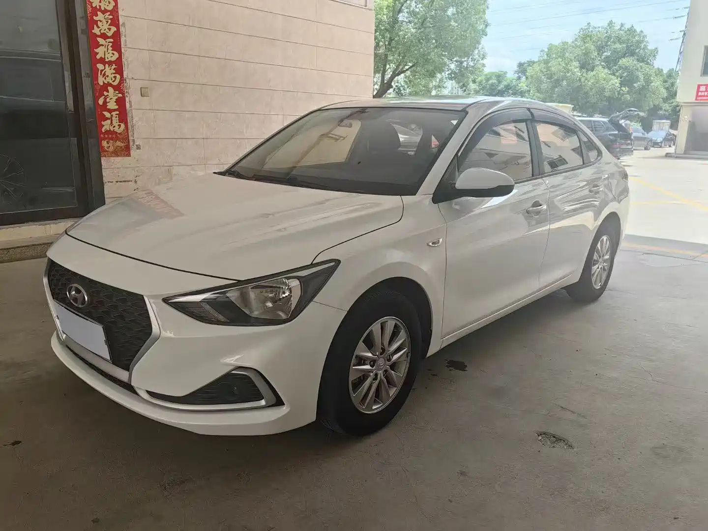 HYUNDAI CELESTA 2018