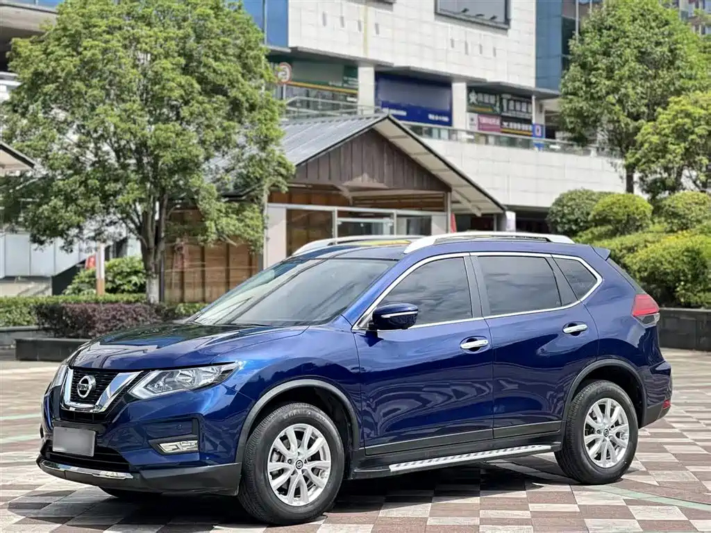 NISSAN X-TRAIL 2019