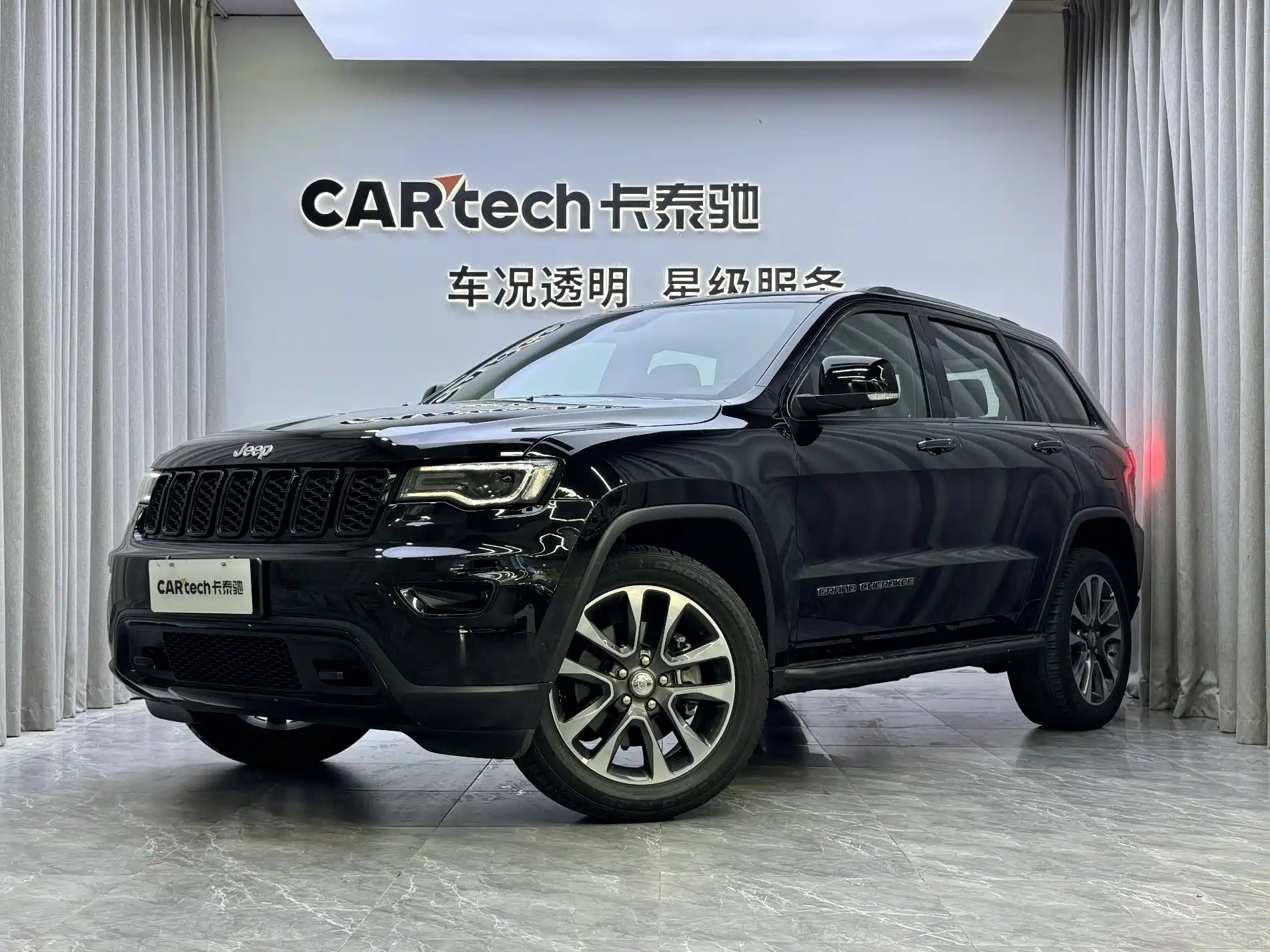 JEEP GRAND CHEROKEE IMPORT 2017