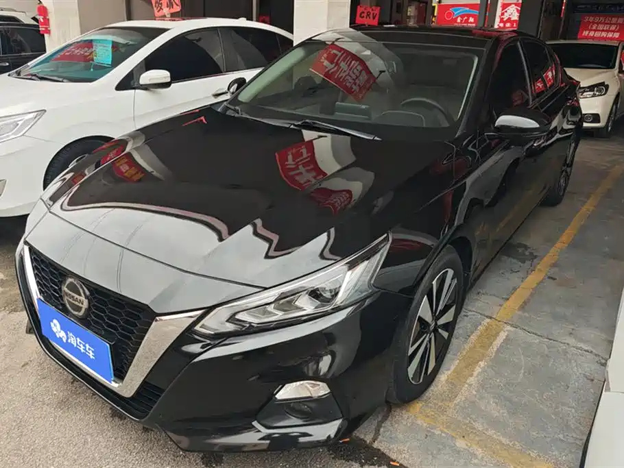 NISSAN TEANA 2019