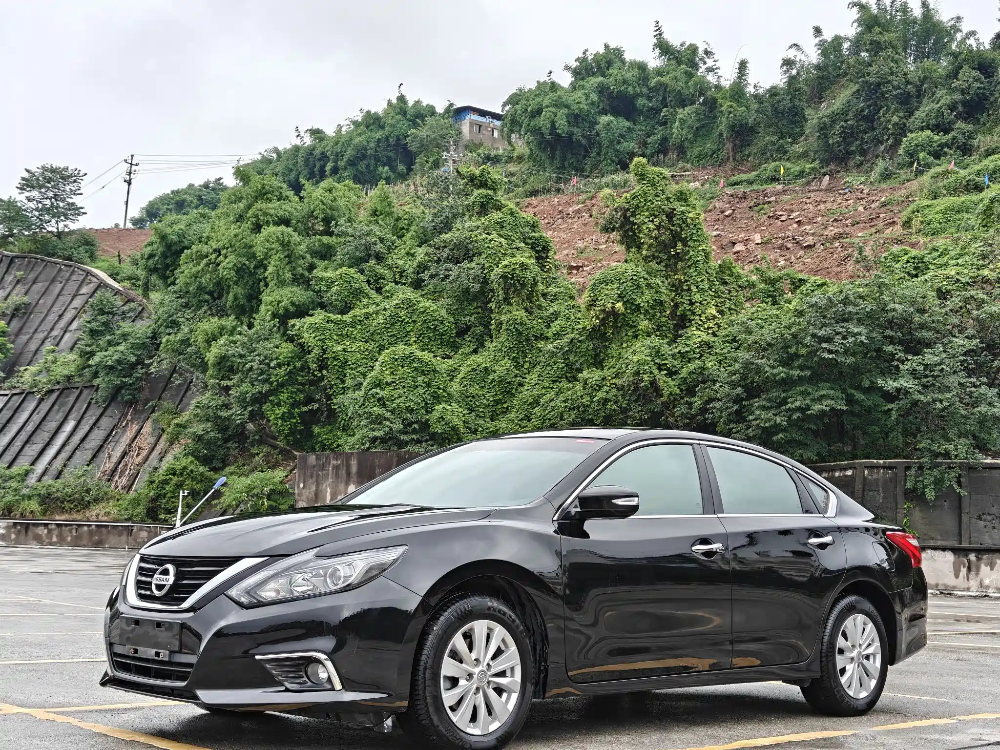 NISSAN TEANA 2016