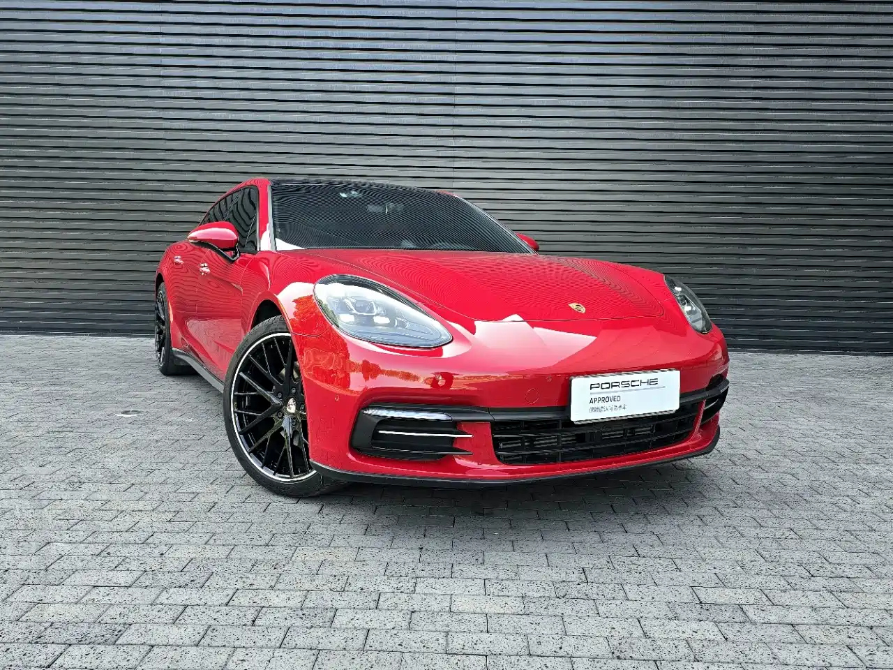 PORSCHE PANAMERA 2017