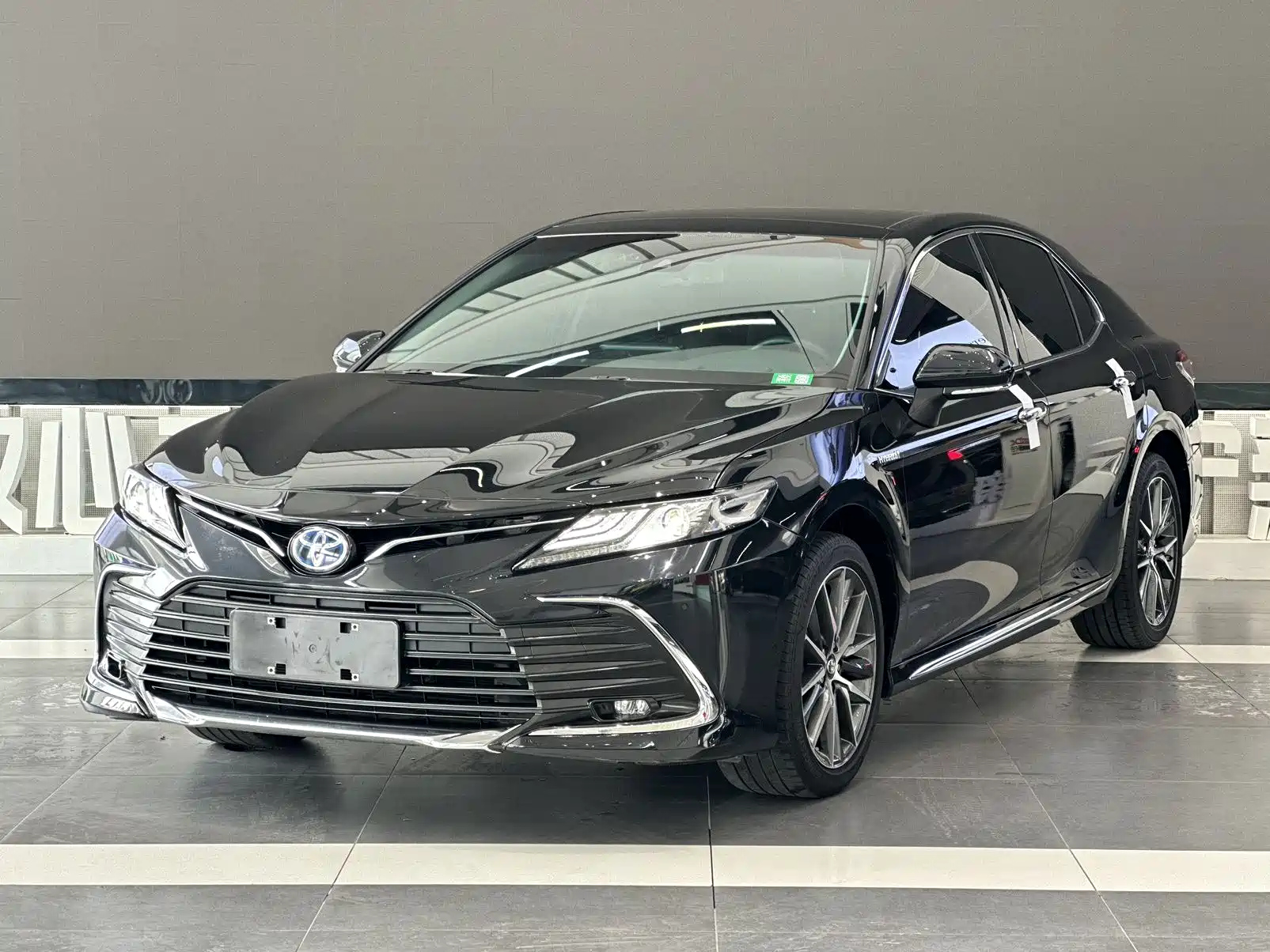 TOYOTA CAMRY 2023
