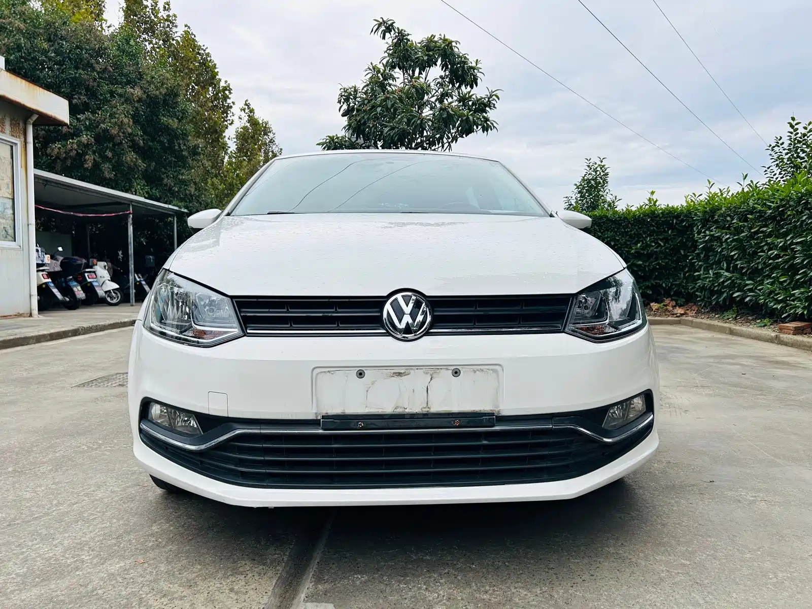 VOLKSWAGEN POLO 2016