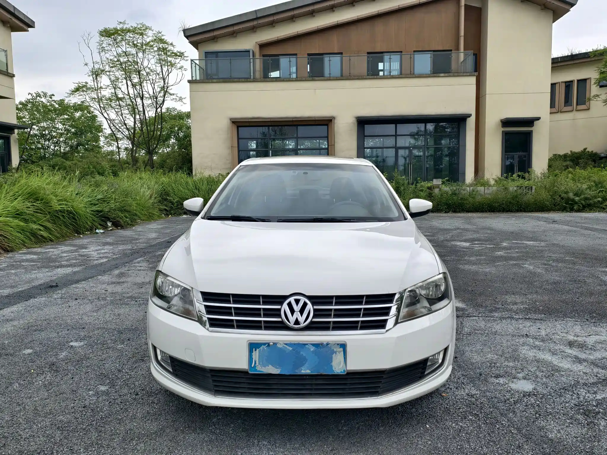 VOLKSWAGEN LAVIDA 2013