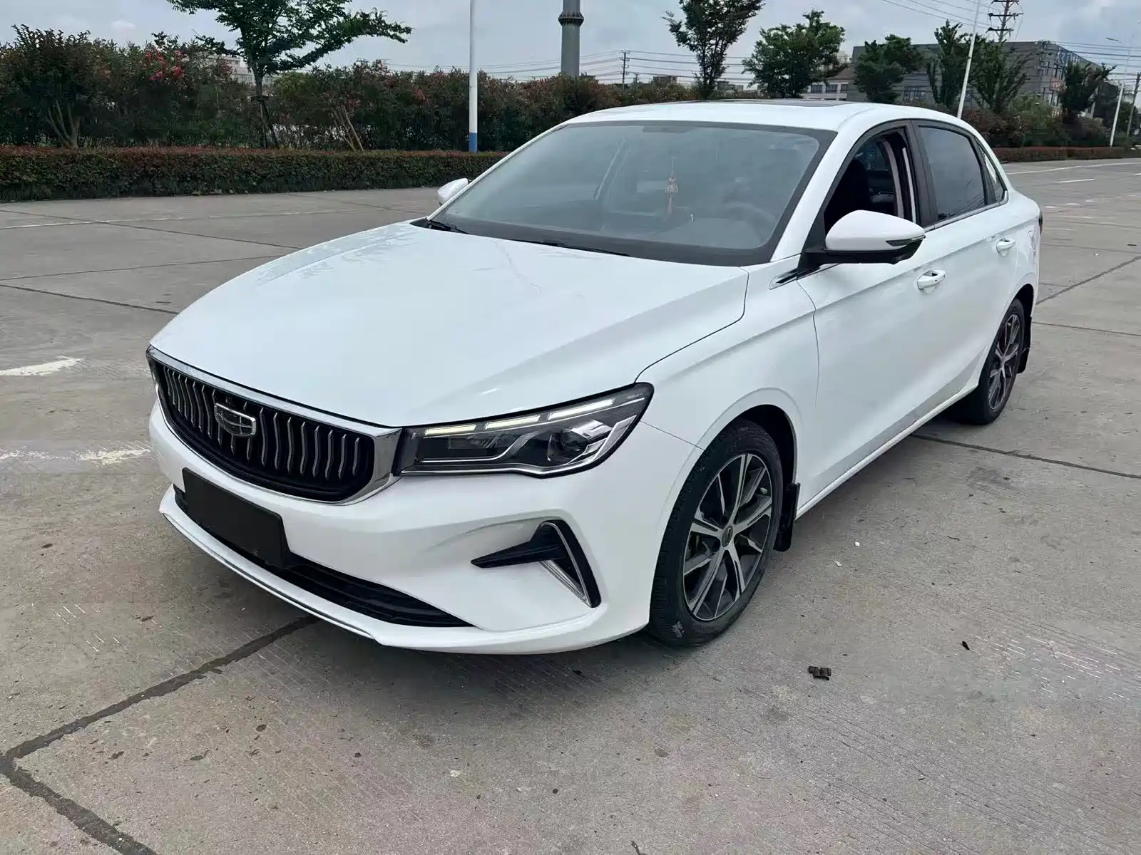 GEELY AUTO EMGRAND 2022