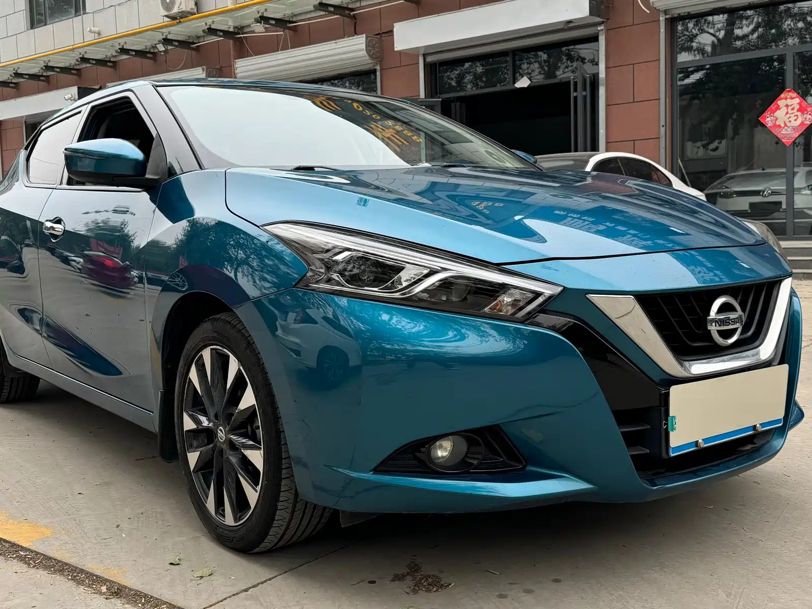 NISSAN LANNIA 2016