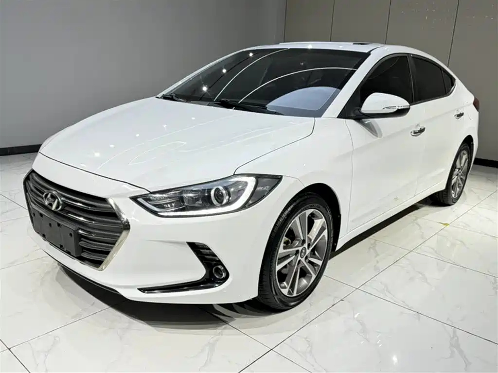 HYUNDAI ELANTRA 2016